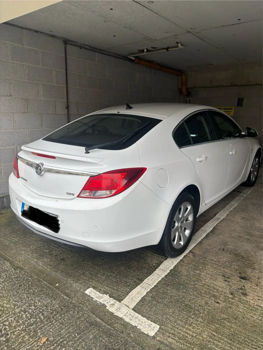 2011 Vauxhall Insignia - Image 1