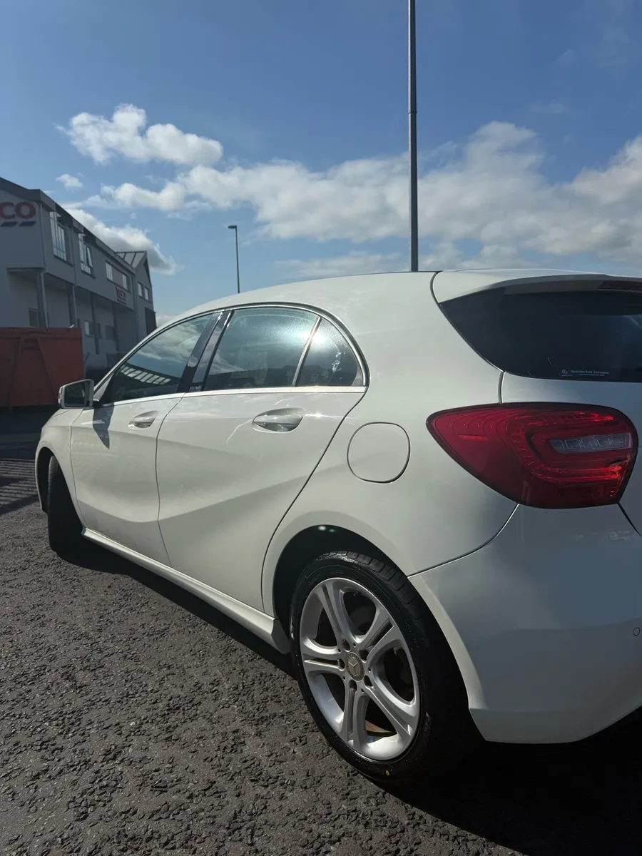 Car - Image 3