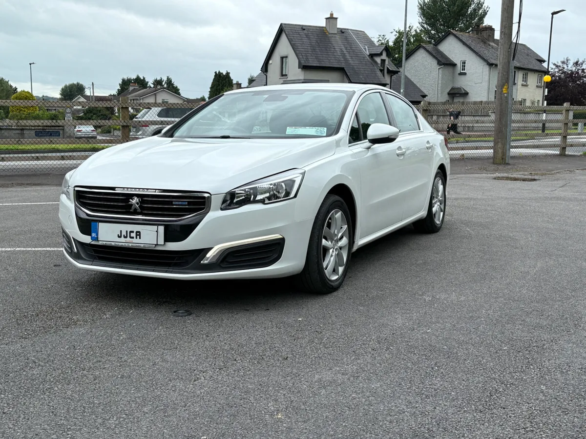 ABSOLUTELY IMMACULATE 2016 PEUGEOT 508 - Image 2