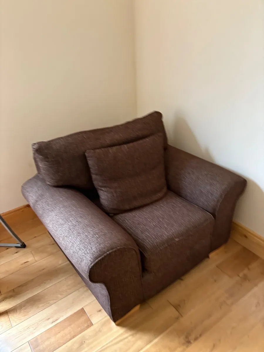 Couches 3 Seater and 2singles - Image 1