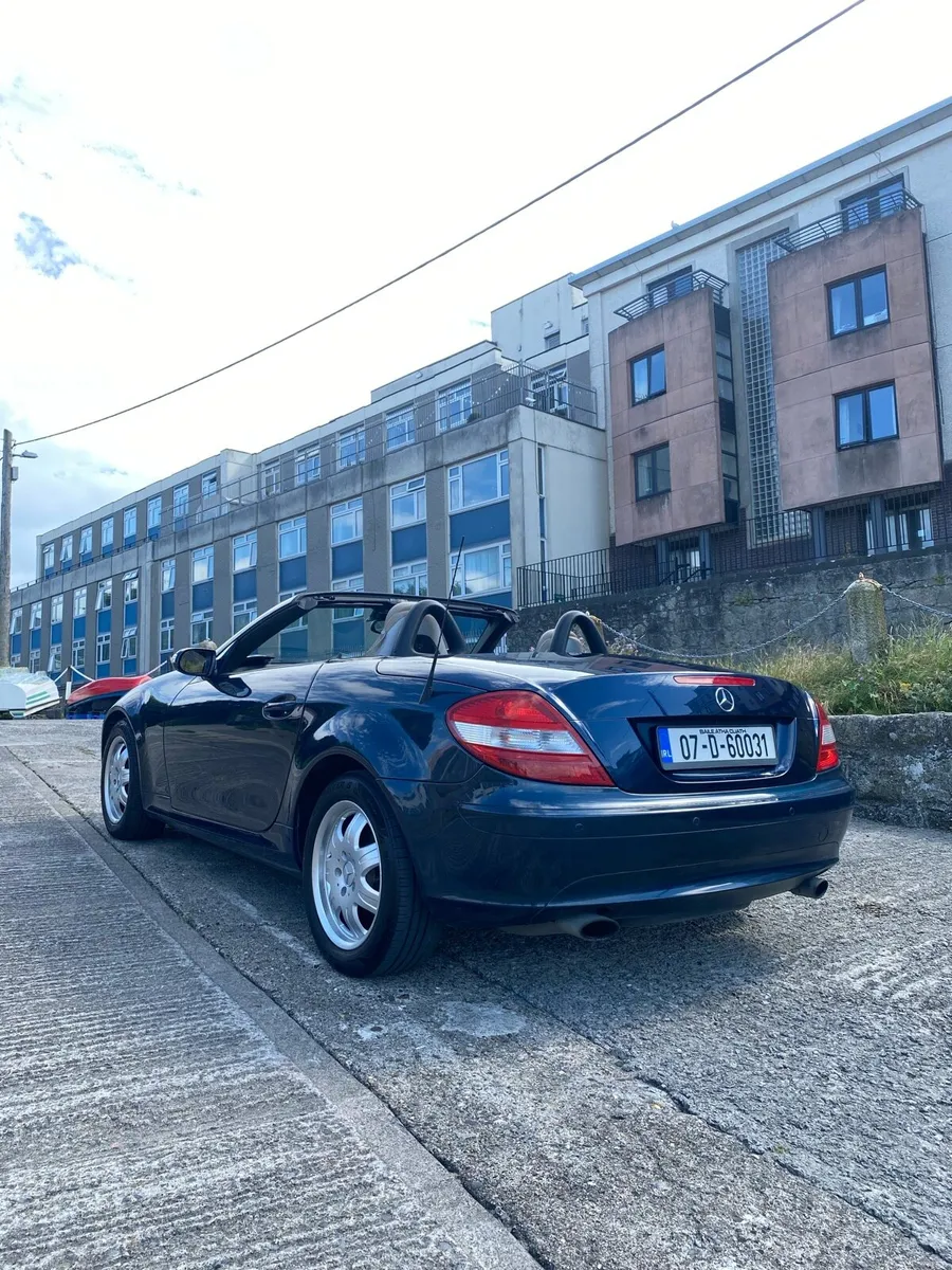 Mercedes SLK Cabrio - Image 4