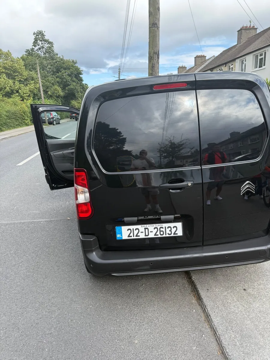 Citroen Berlingo 2021 - Image 3