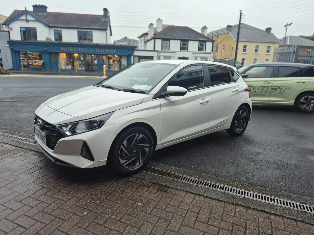 Hyundai i20 only 10000klms - Image 4