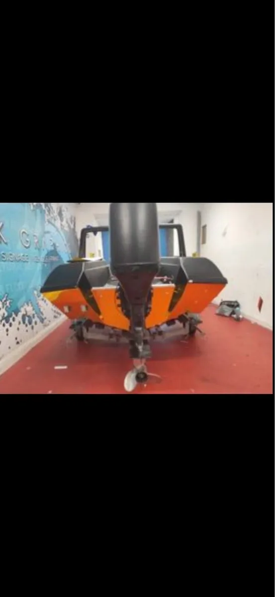 125mercury saltwater speedboat ready for fun - Image 3