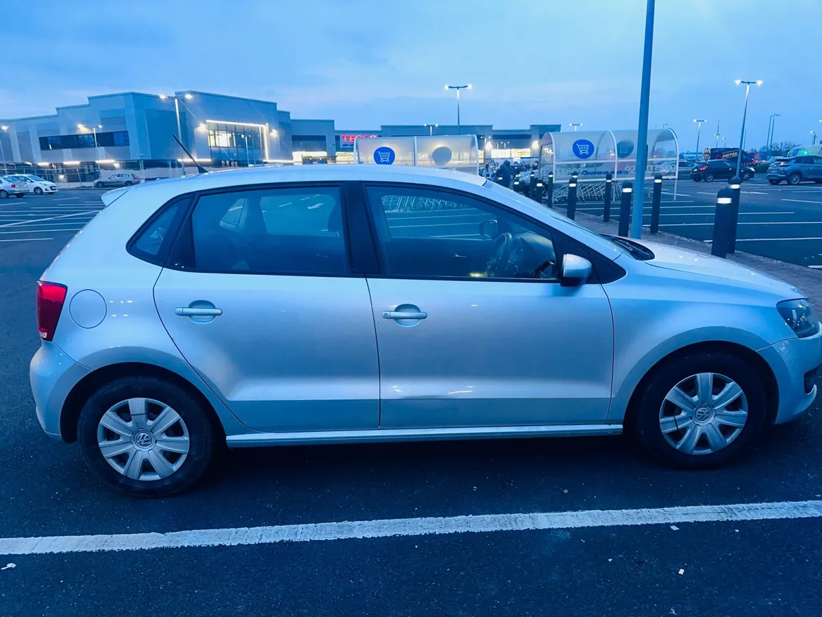 Car - Image 1