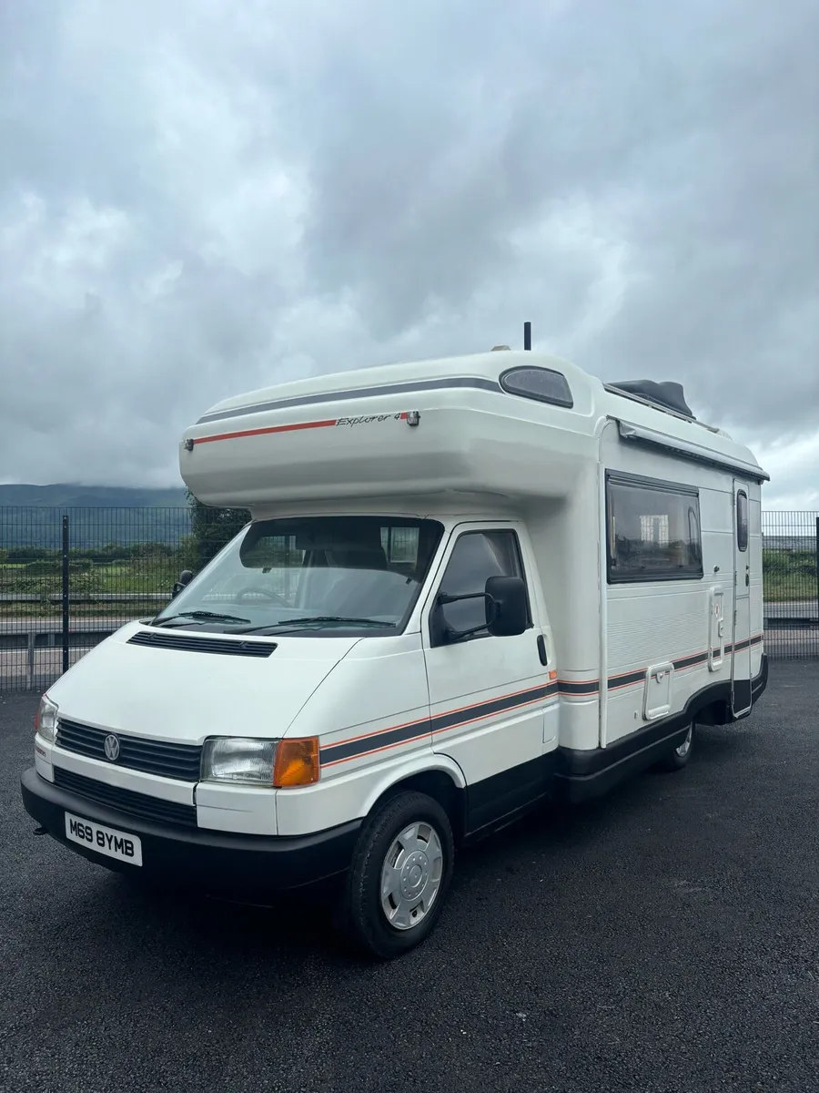 VW transporter Explore 4 2.5 TDI 5 Berth - Image 1