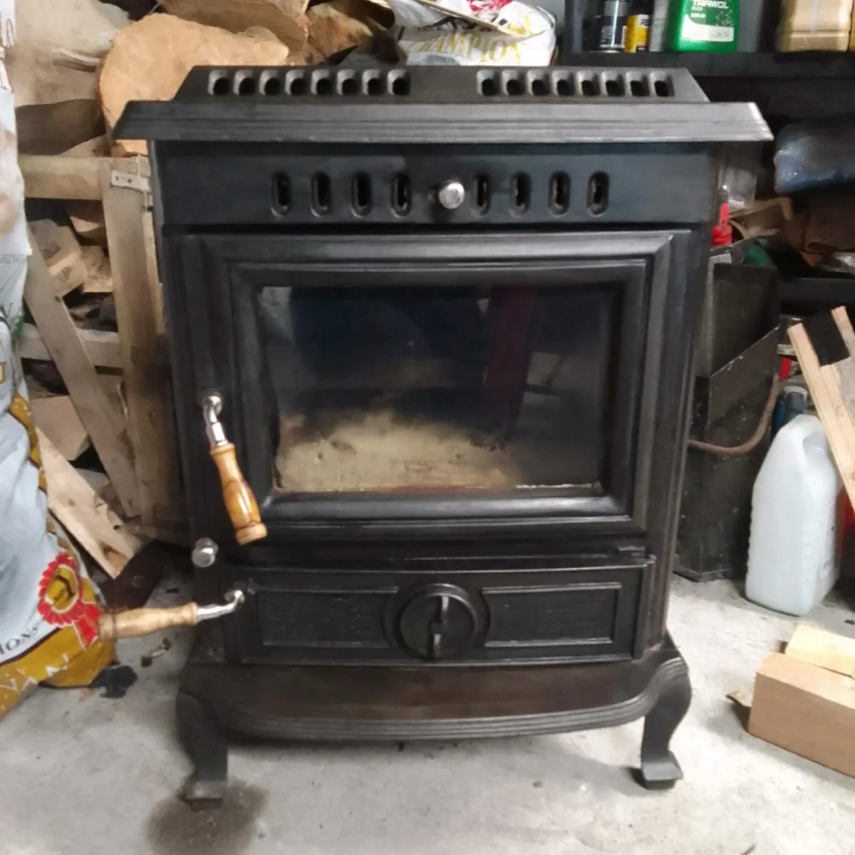 Stove - Image 1