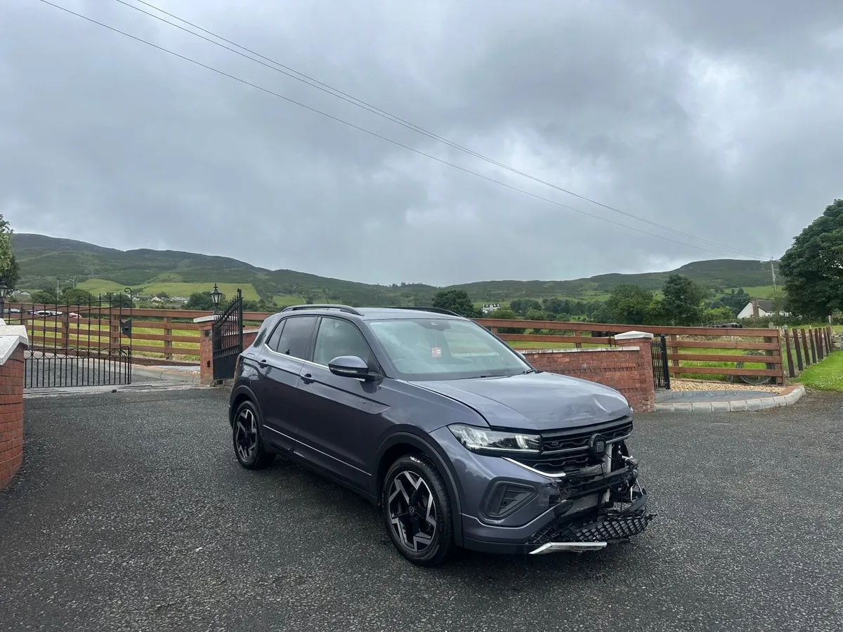2025 Volkswagen T Cross R Line CAT N - Image 1