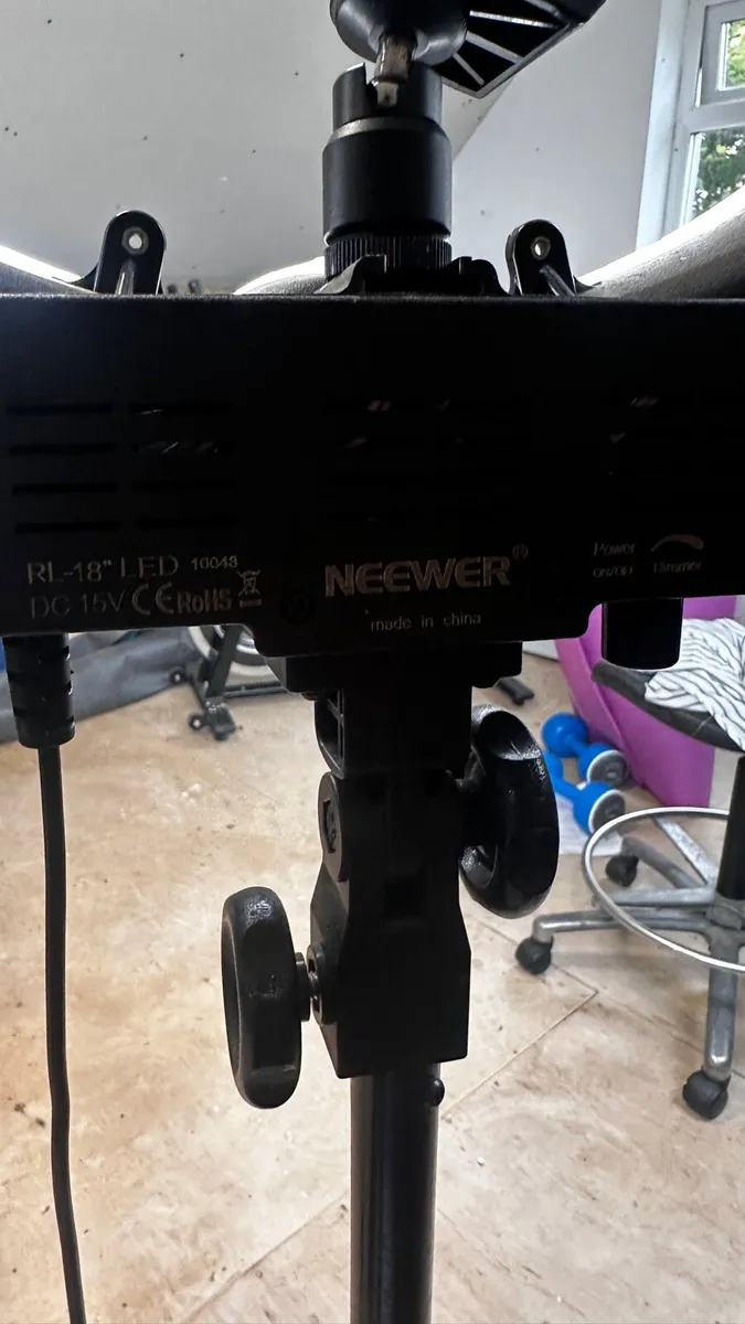 Neewer ring light 18” - Image 3