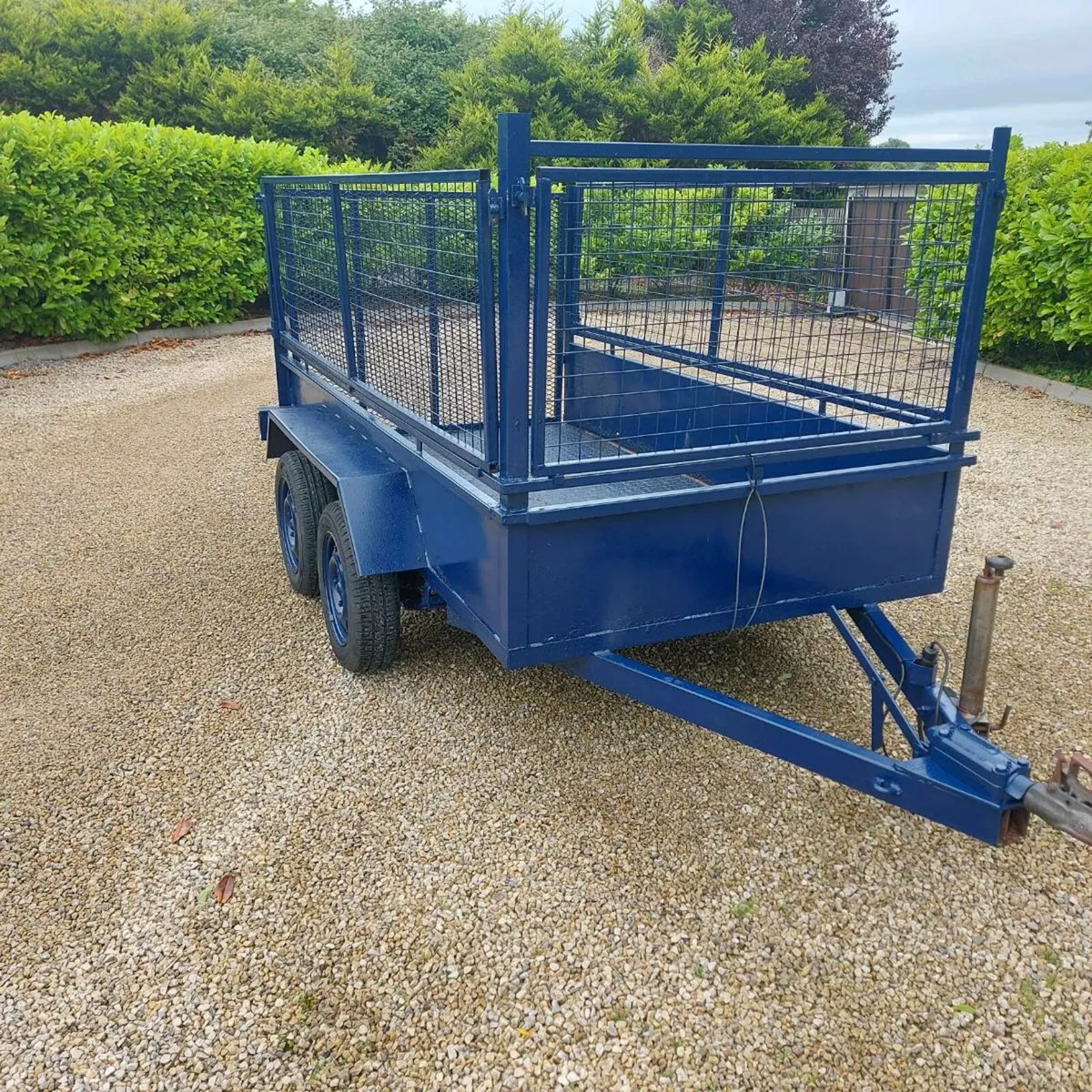 Trailer - Image 1