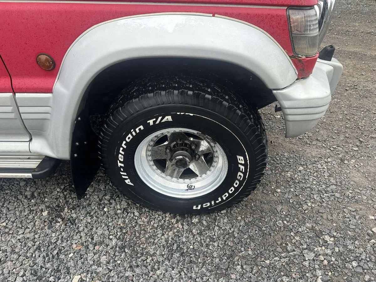 For breaking Mitsubishi Pajero - Image 2