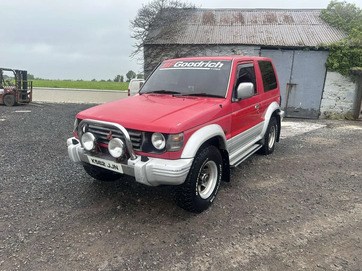 For breaking Mitsubishi Pajero - Image 3