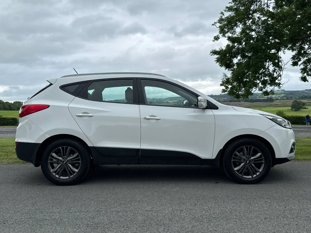 Hyundai ix35 2015 executive 1.7 - Image 2