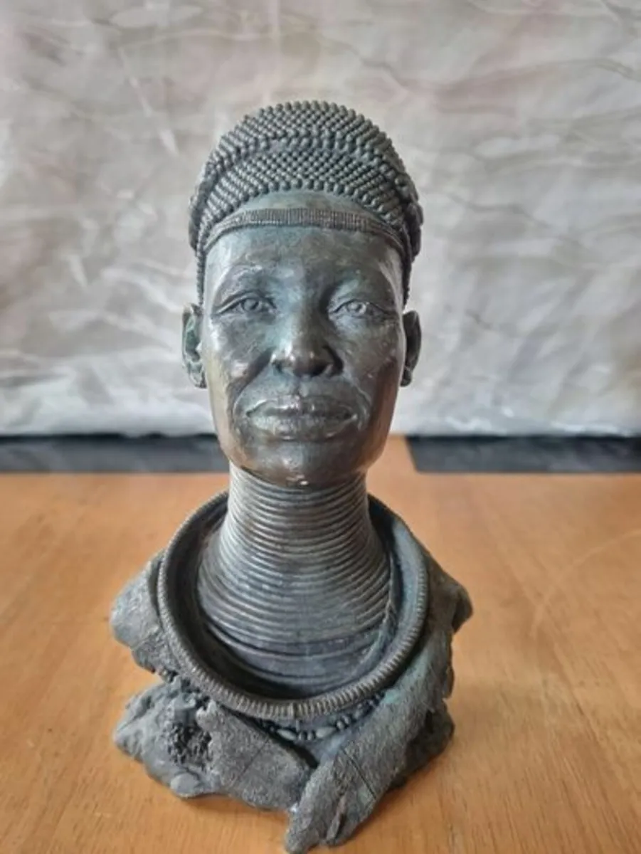 African Bust of a Woman - Image 1