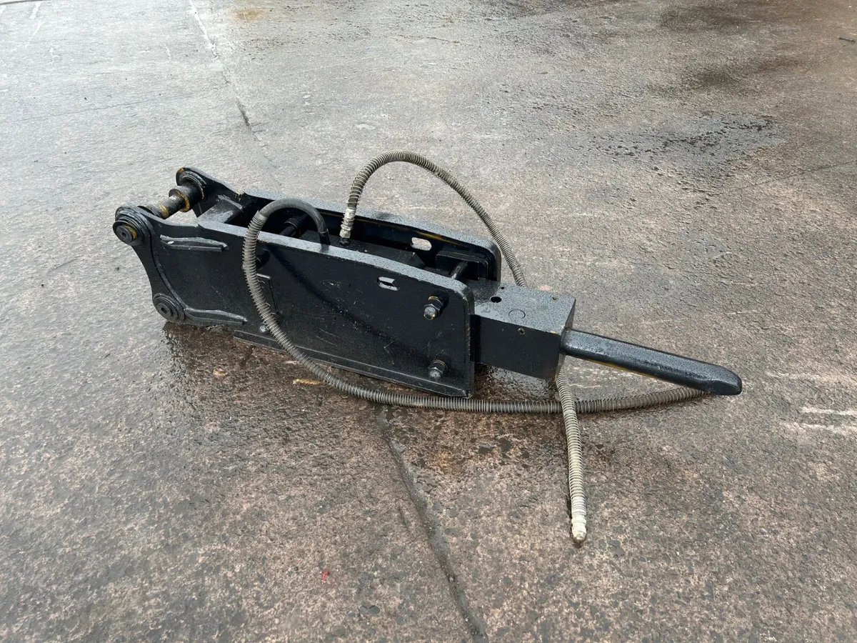 Rock Hammer, will fit ((45mm or 65mm pins)) - Image 1