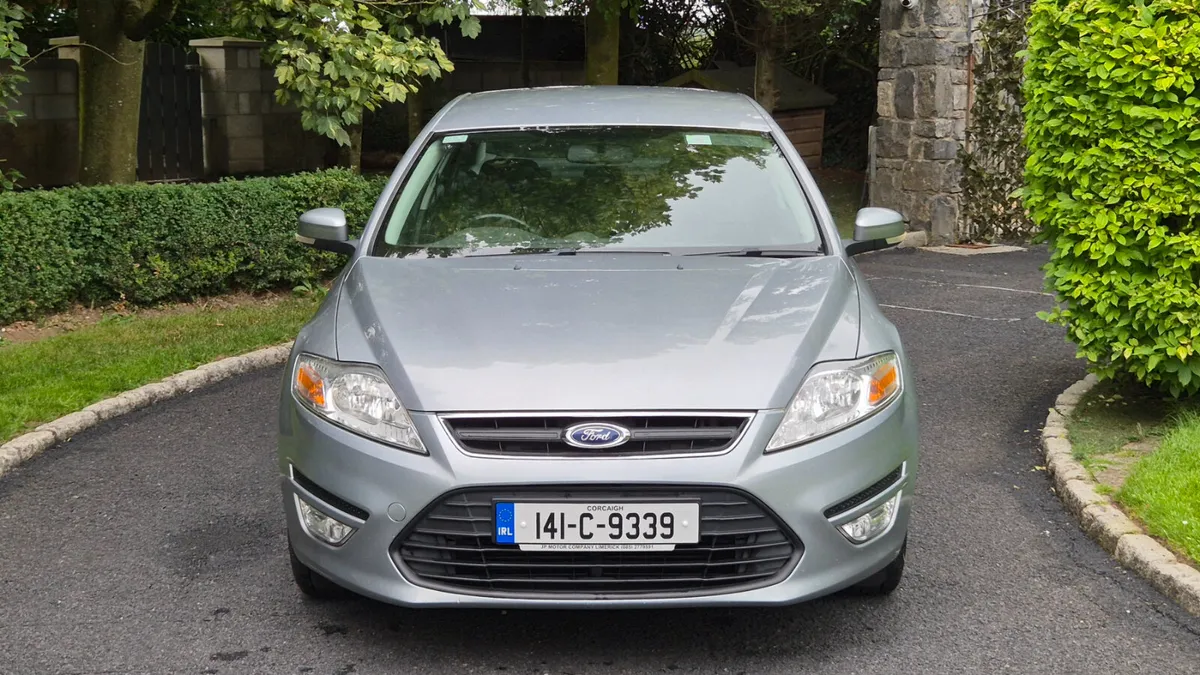 Ford Mondeo 1.6 TDCi Graphite 115PS Saloon - Image 2