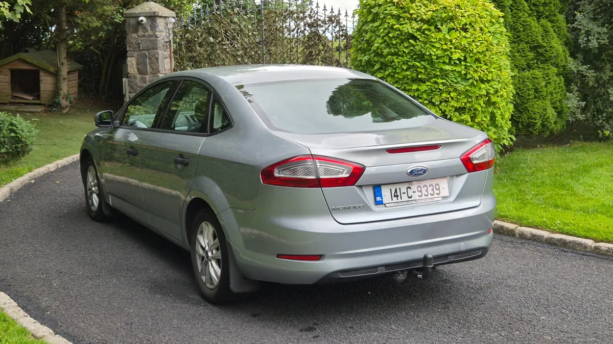 Ford Mondeo 1.6 TDCi Graphite 115PS Saloon - Image 4