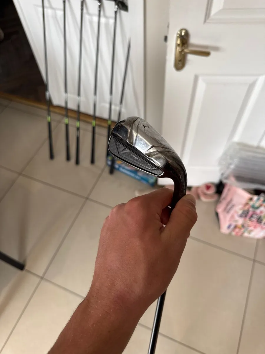 Taylormade Rbz golf irons - Image 4