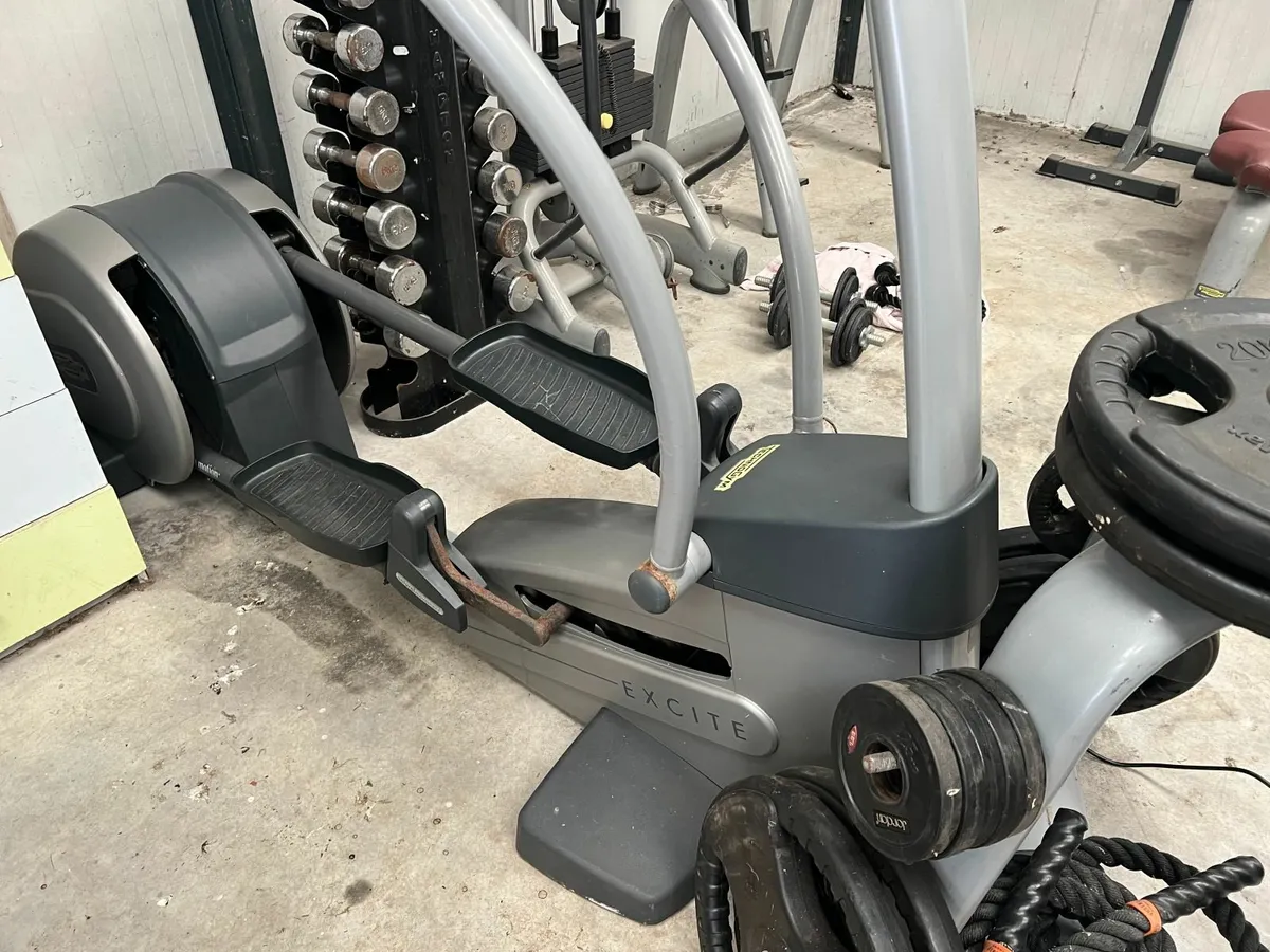 Cross Trainer - Image 3
