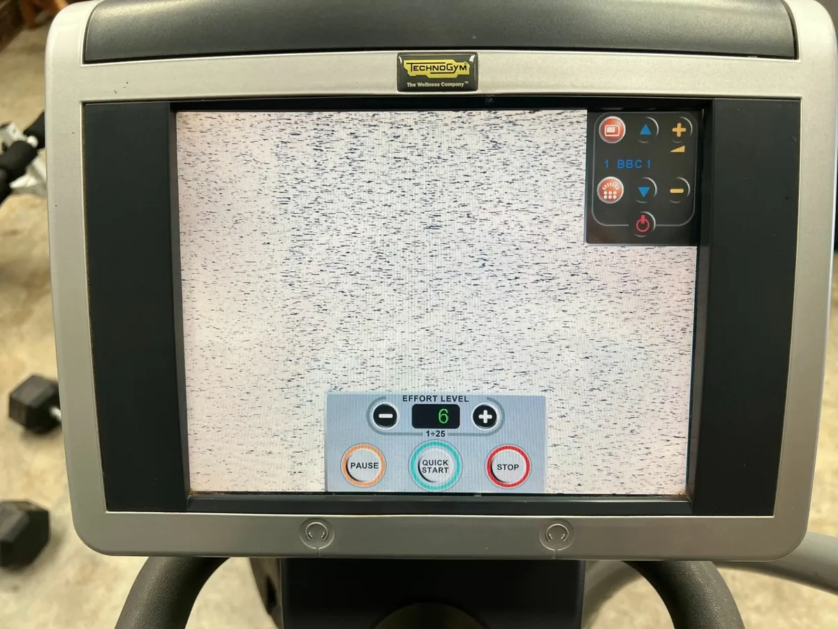 Cross Trainer - Image 4