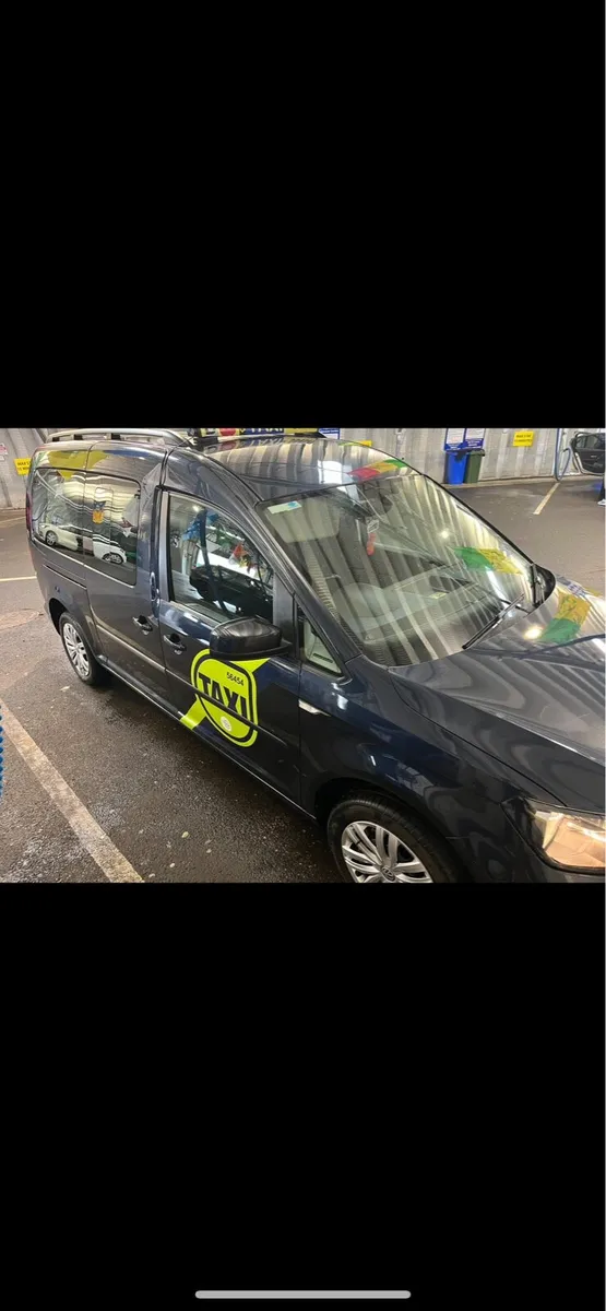 Taxi for Rent 2019 VW Caddy 7 Seater Auto
