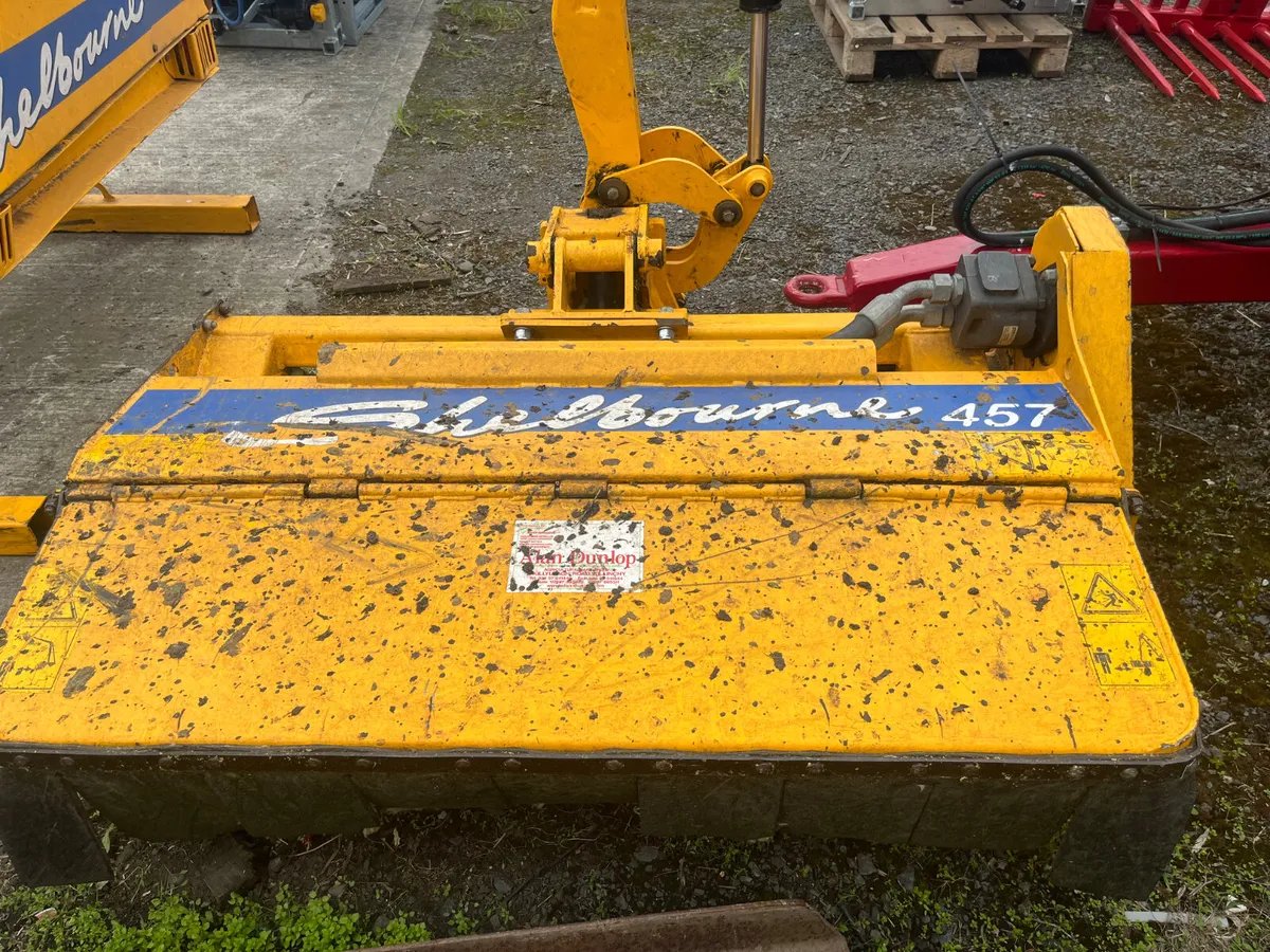 Used Shelbourne Reynolds 457 Hedgecutter - Image 4