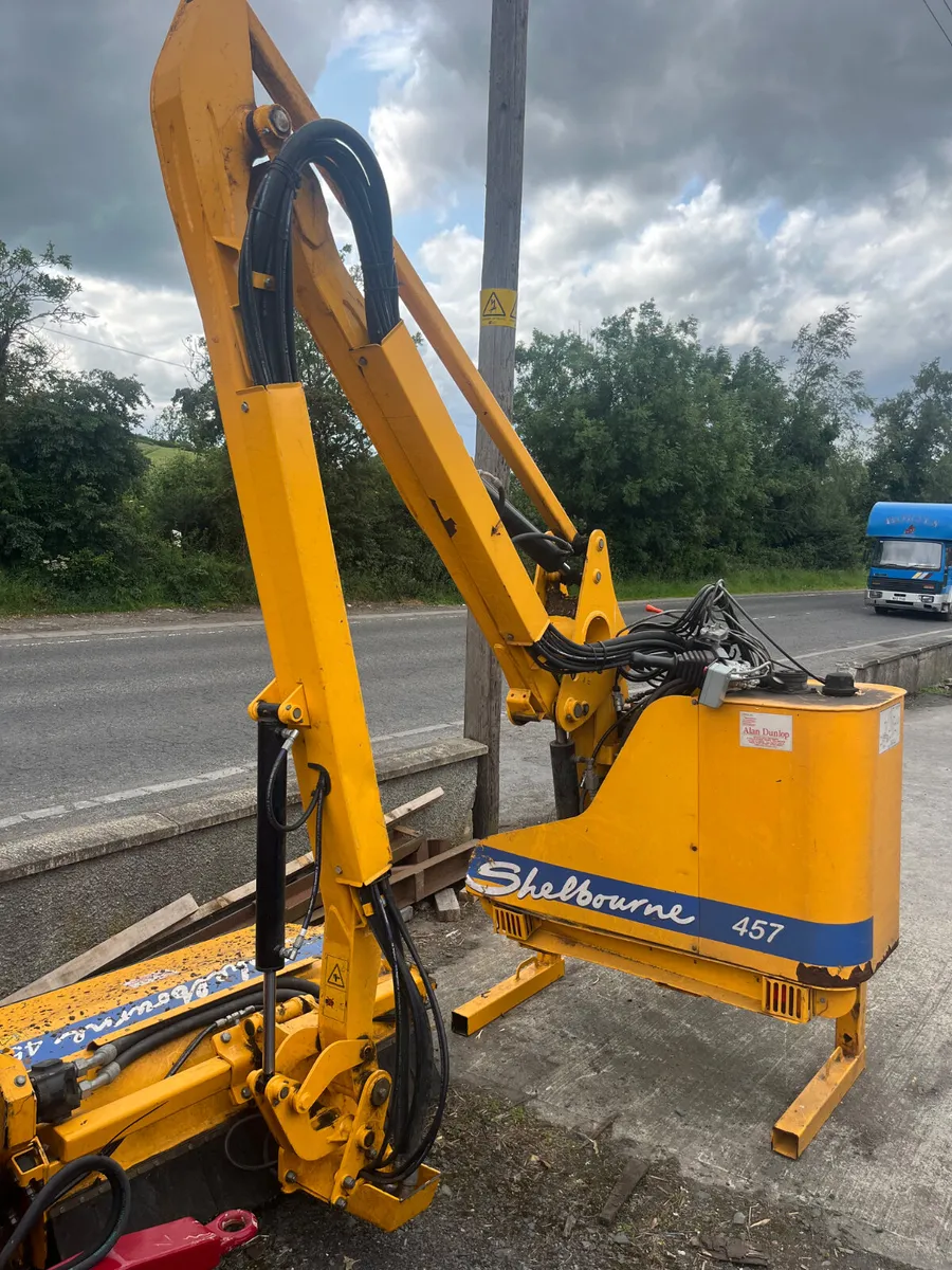 Used Shelbourne Reynolds 457 Hedgecutter - Image 2