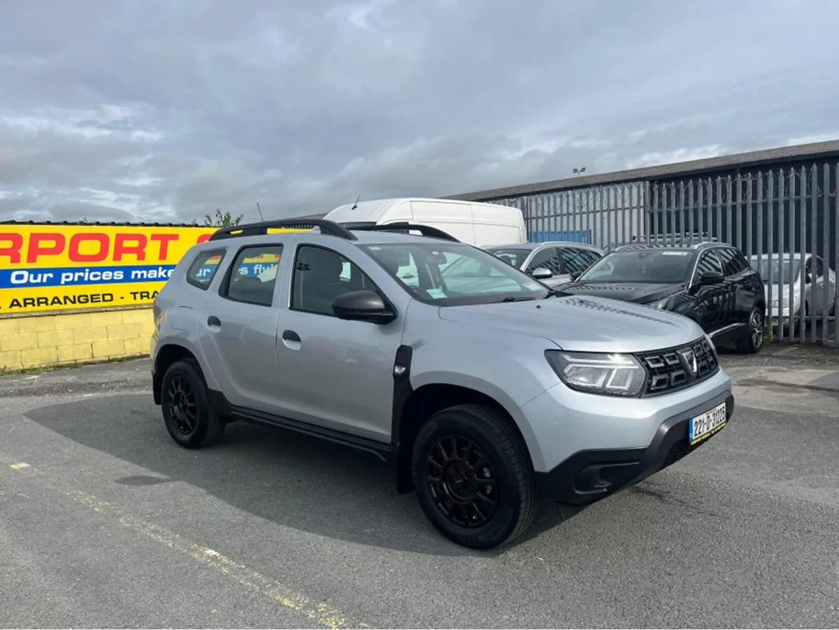 Dacia Duster Essential TCE 90 4X2 5DR - Image 2