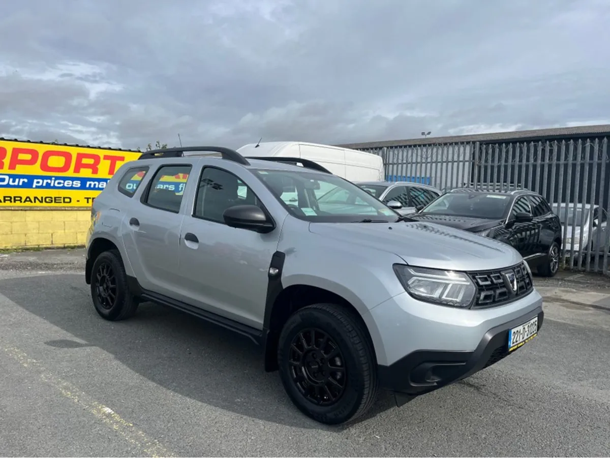 Dacia Duster Essential TCE 90 4X2 5DR - Image 3
