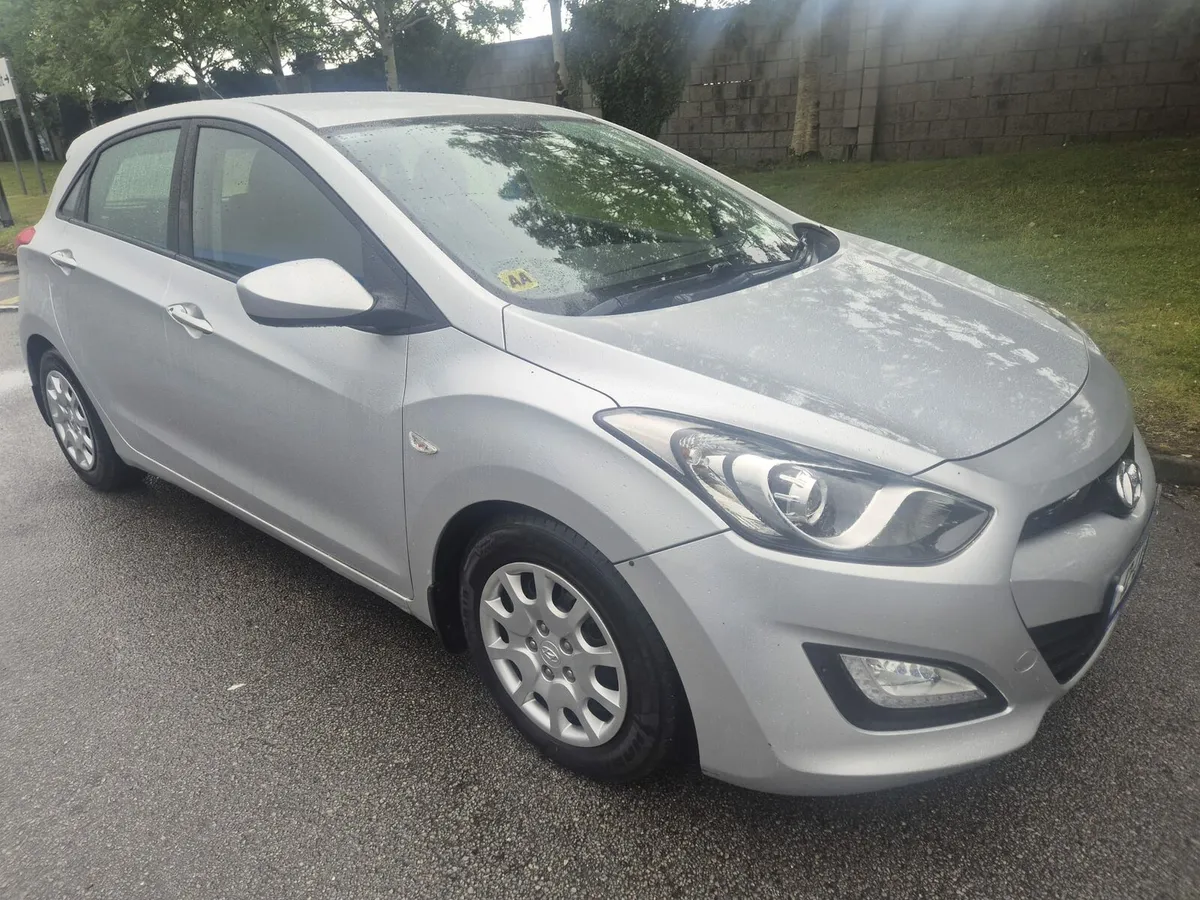HYUNDAI i30   1.4 Diesel (very low milage) - Image 1