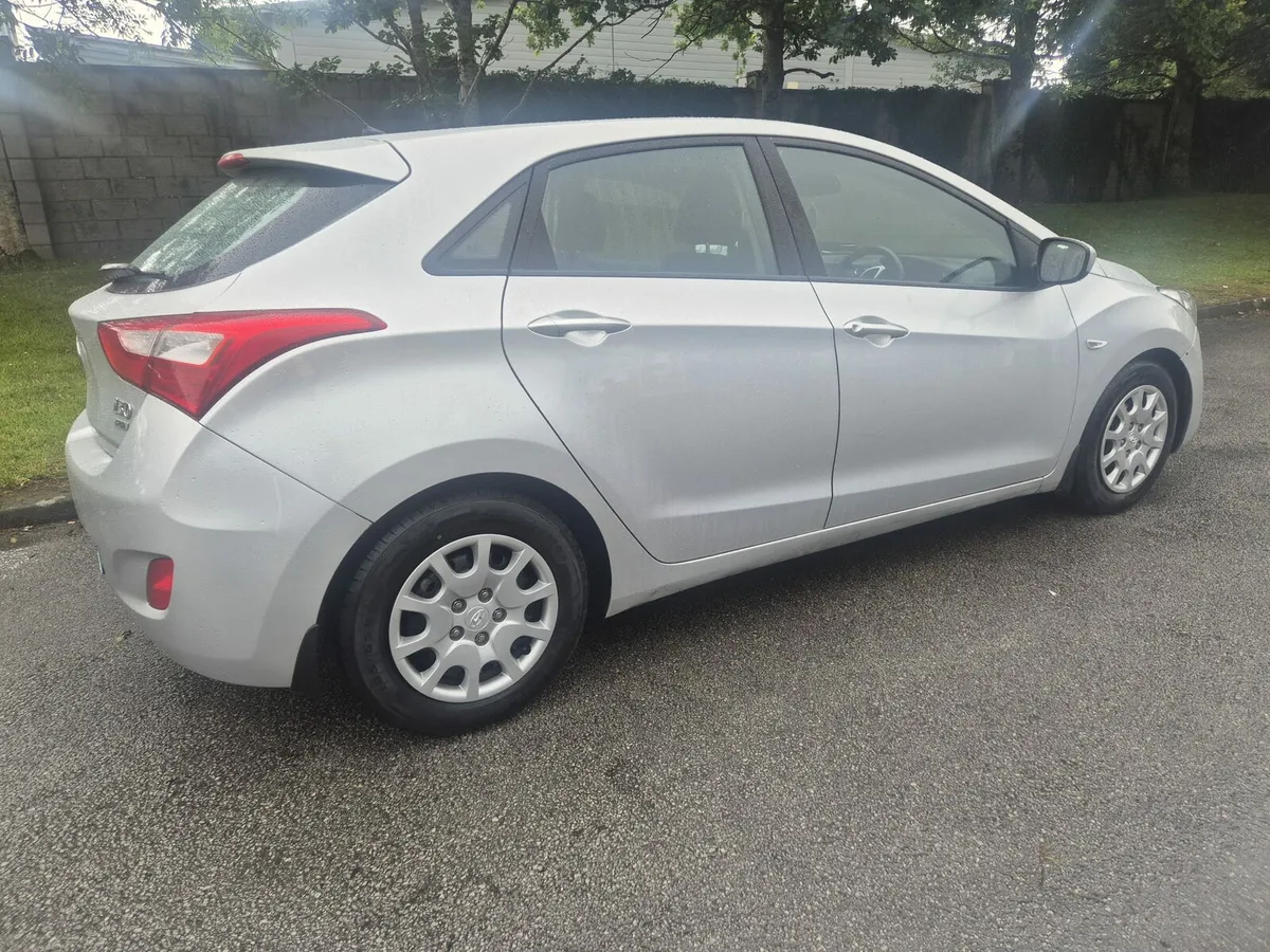 HYUNDAI i30   1.4 Diesel (very low milage) - Image 2