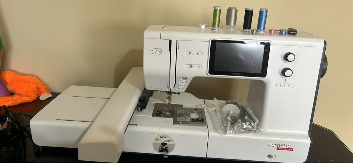 Embroidery machine - Image 2