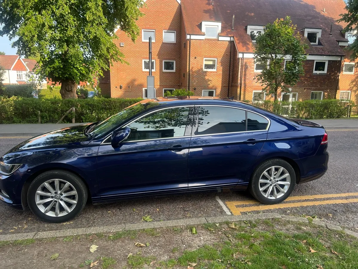 Volkswagen Passat - Image 3