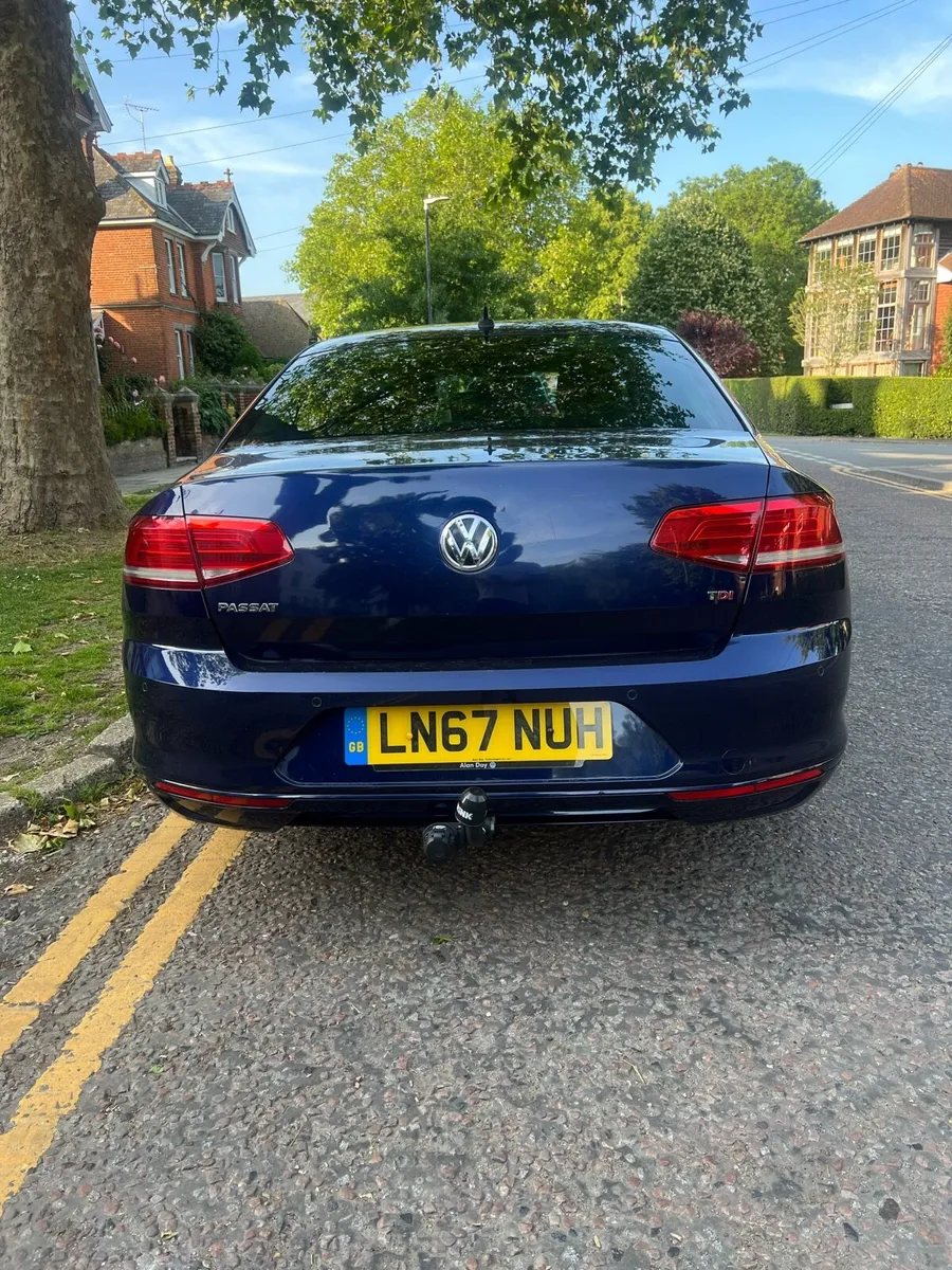 Volkswagen Passat - Image 4