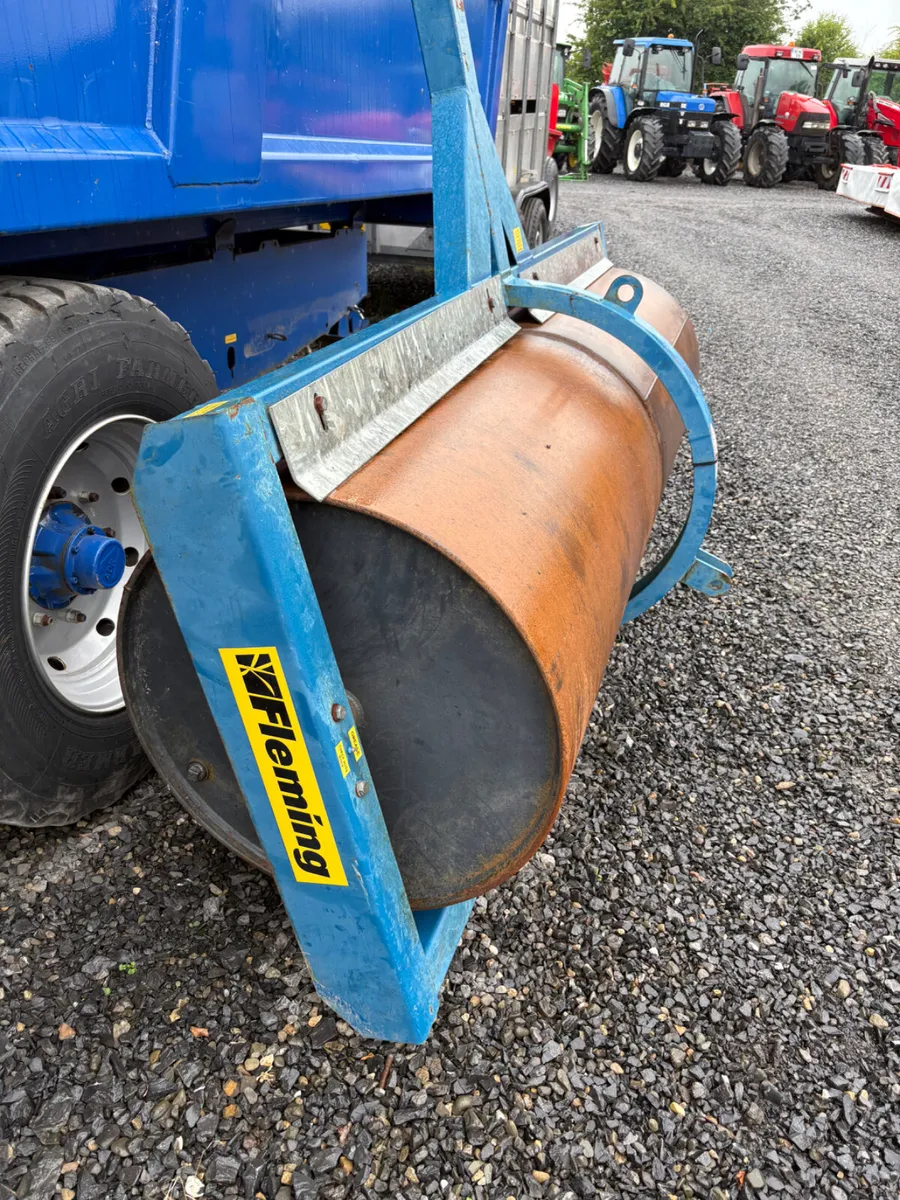 Fleming 8 foot Roller - Image 4