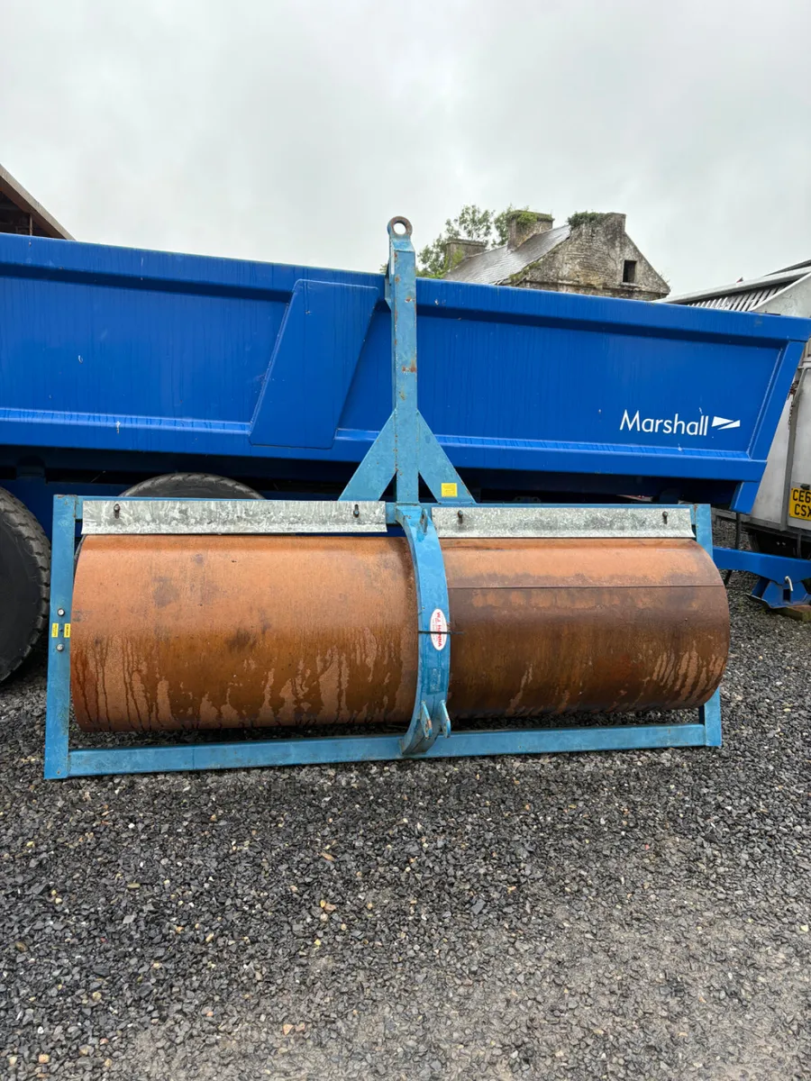 Fleming 8 foot Roller - Image 1