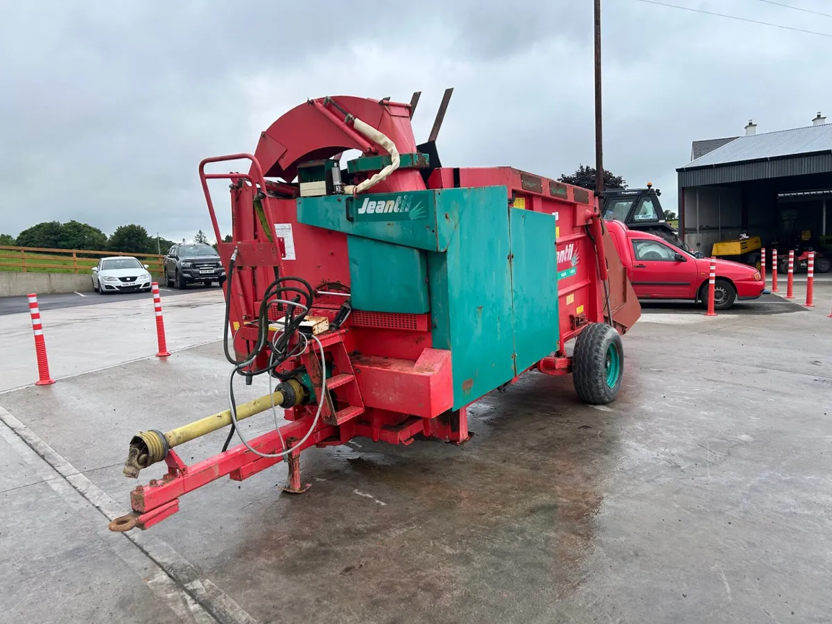 Jeantil P5800RE Straw Blower - Image 2