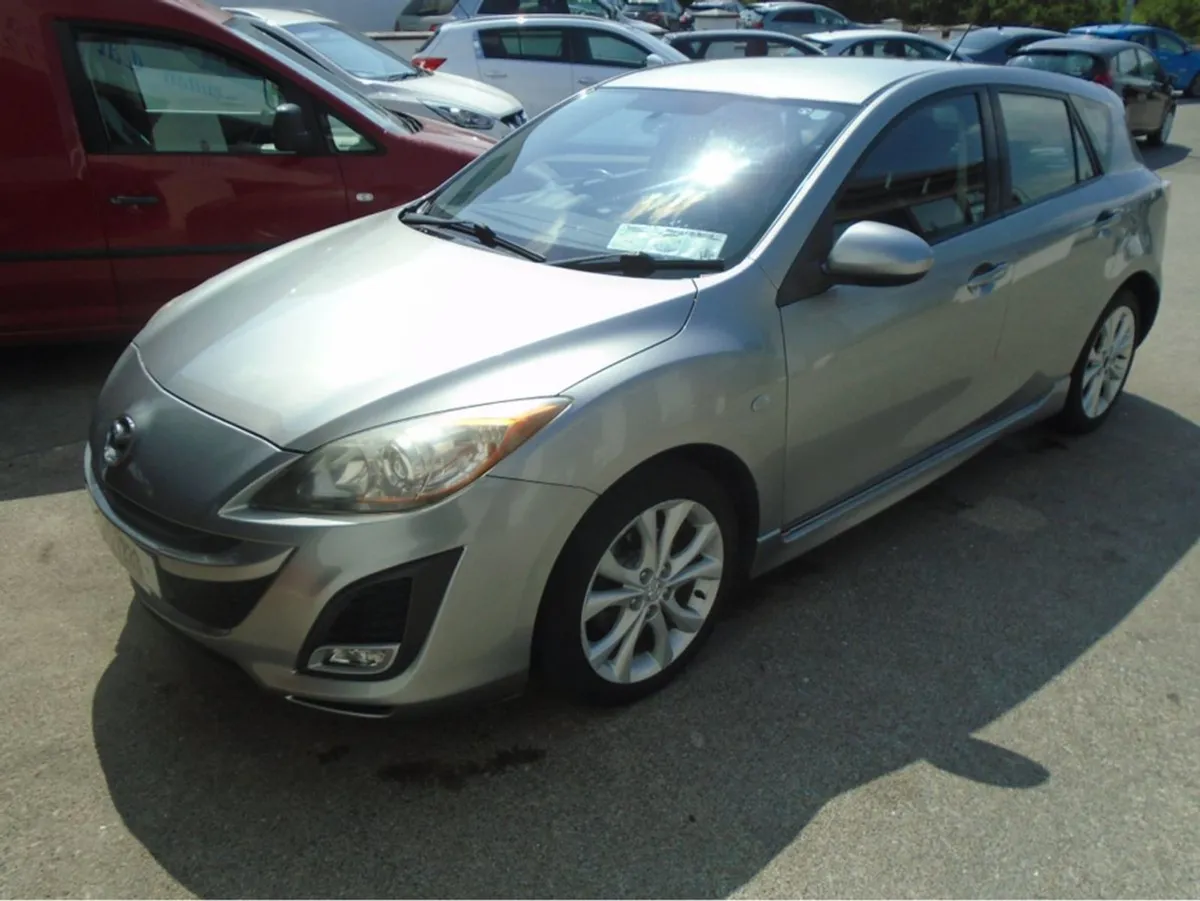 Mazda 3 1.6 D Sport 115PS 5DR - Image 2
