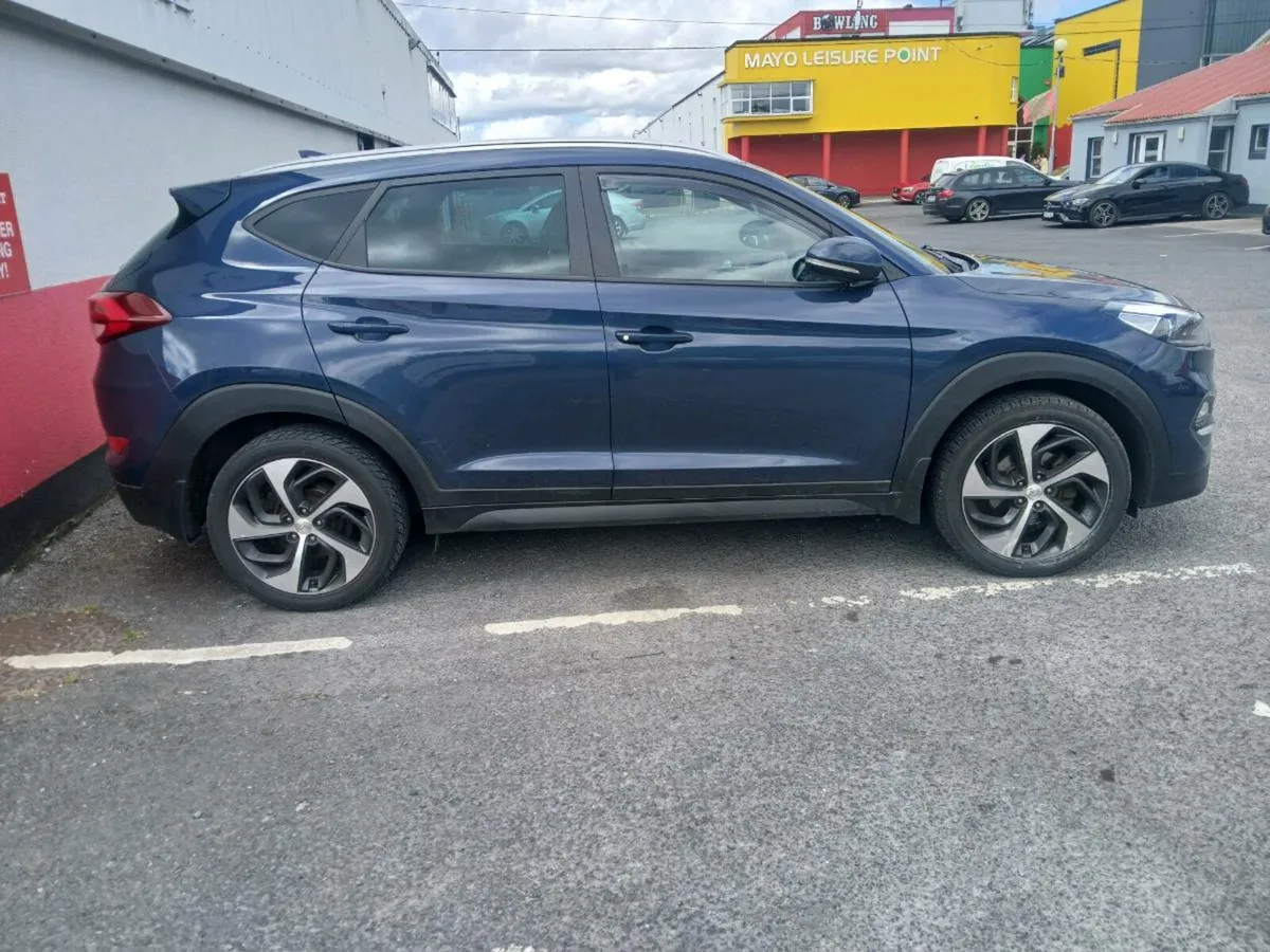 Car - Image 4
