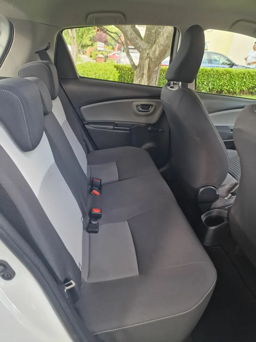 Toyota Yaris 2020 - Image 2