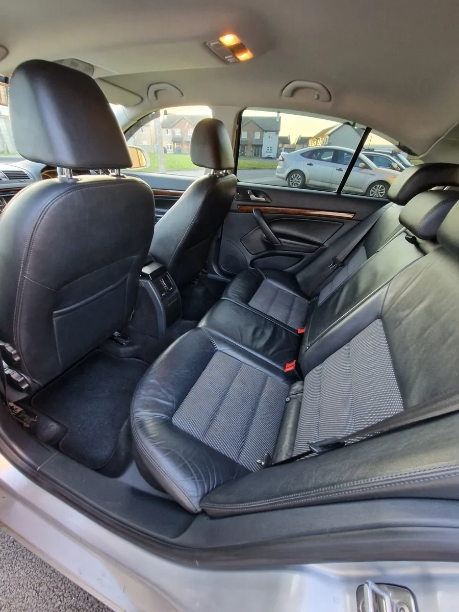 Skoda Octavia 2012 - Image 1