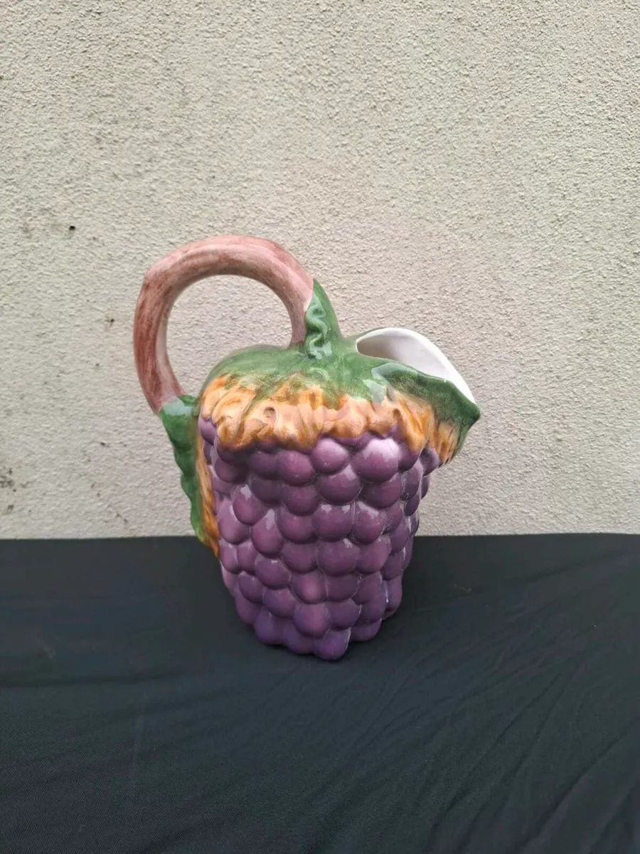 Grappe ceramic pitcher postage possible