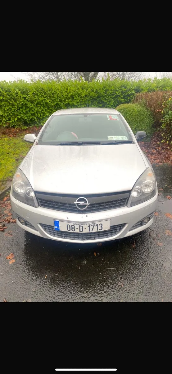 Opel Astra 2008 - Image 1