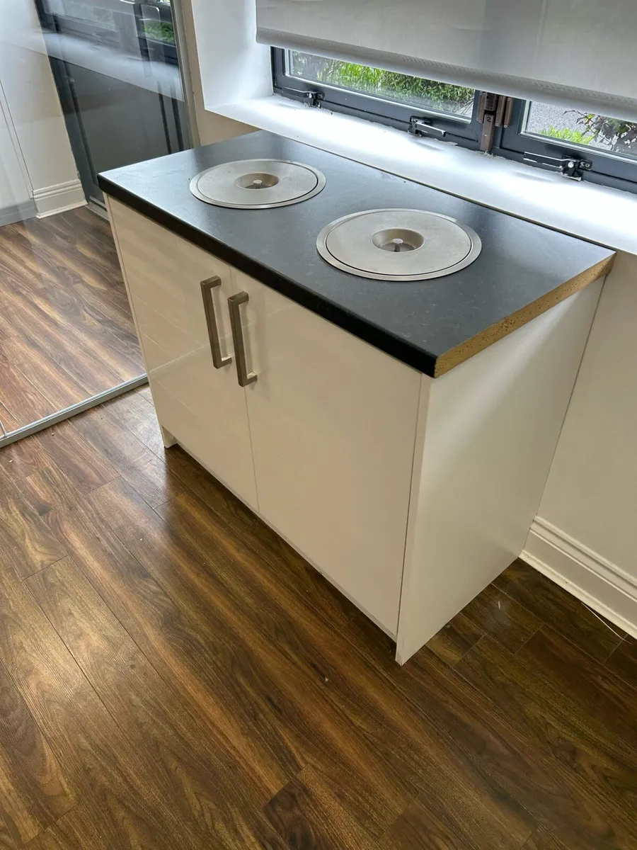 Kitchen - Image 2