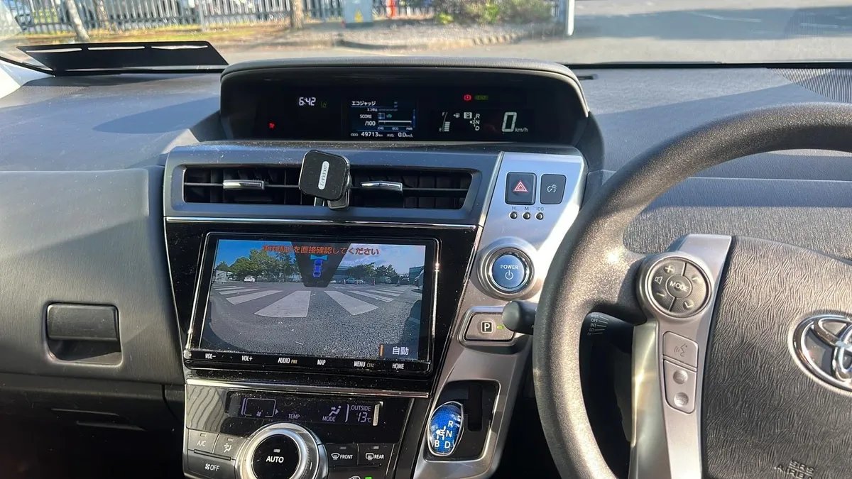 Toyota Prius plus - Image 3
