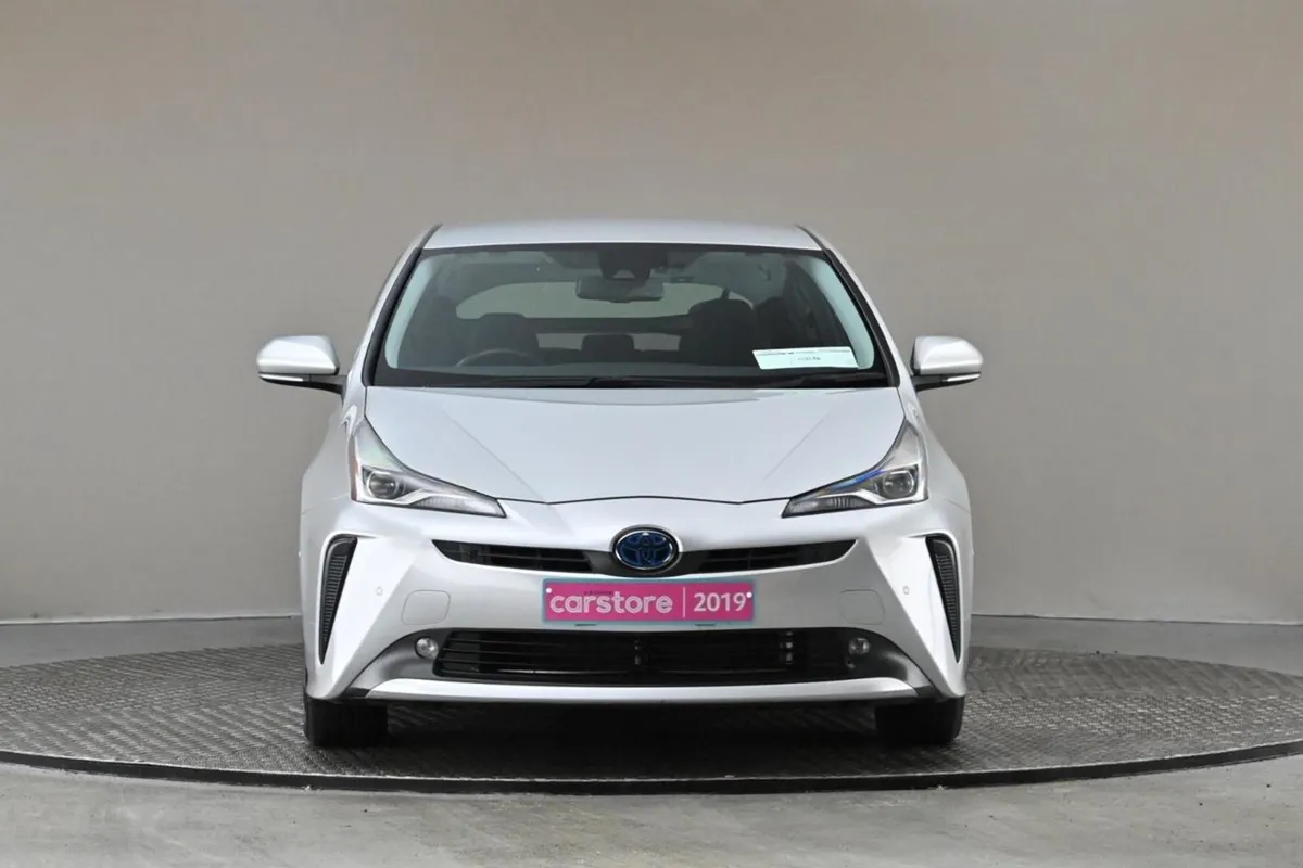Toyota Prius 1.8 Hybrid Face Lift Model head UP D - Image 2