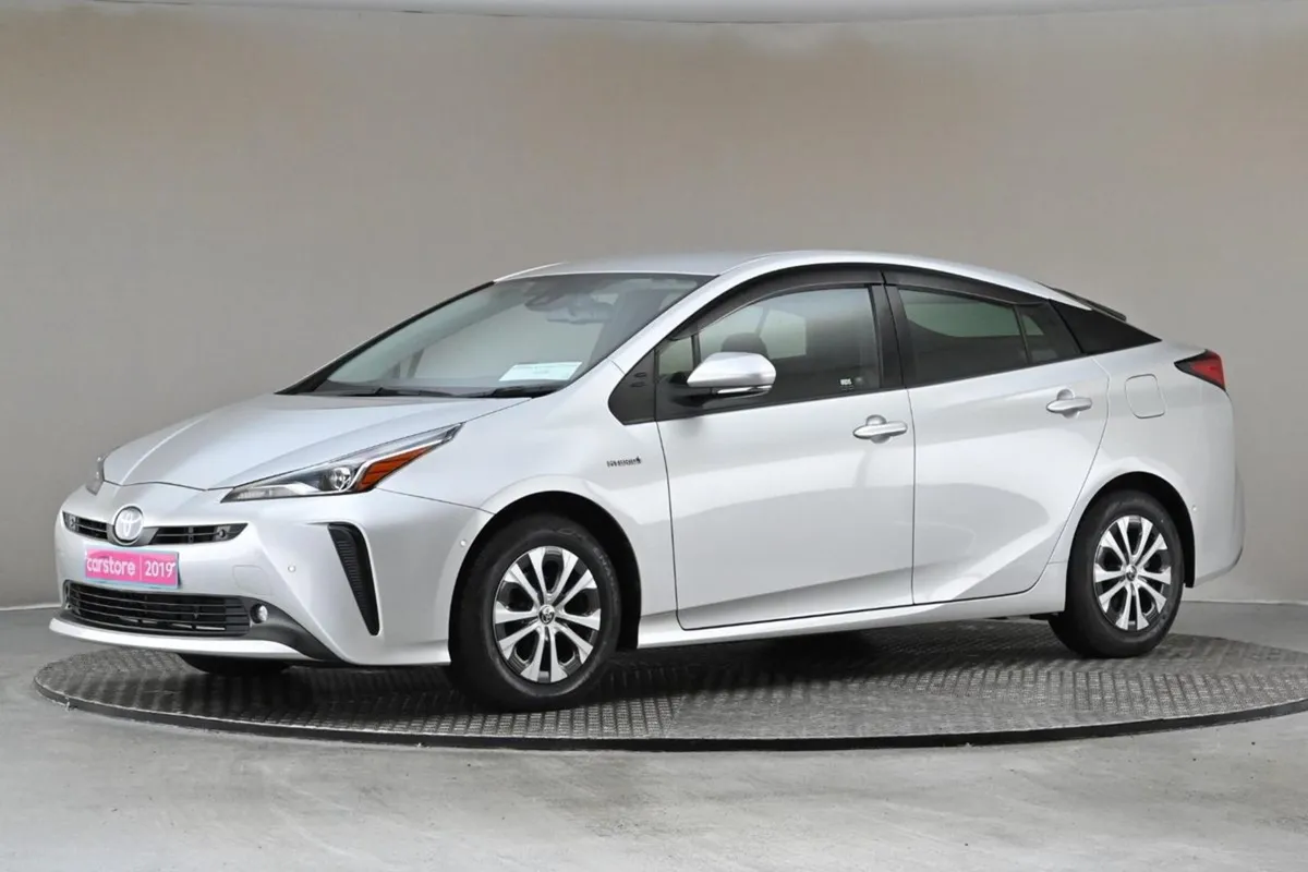 Toyota Prius 1.8 Hybrid Face Lift Model head UP D - Image 4