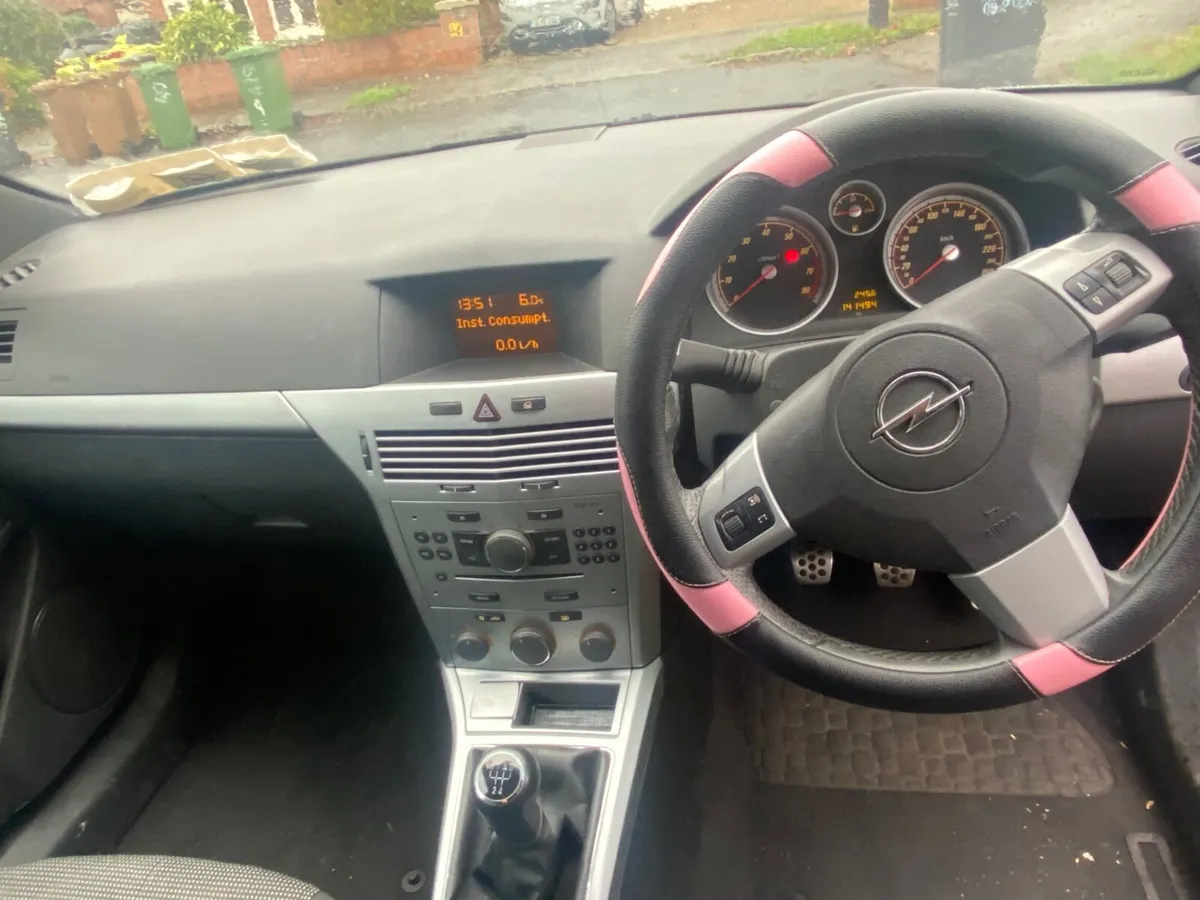 Opel Astra 2008 - Image 3