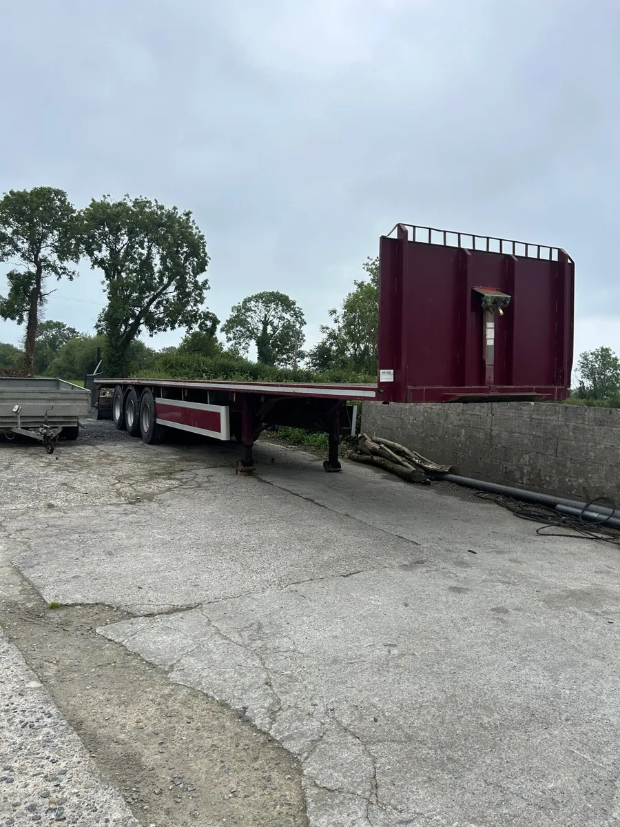 Trailer - Image 1