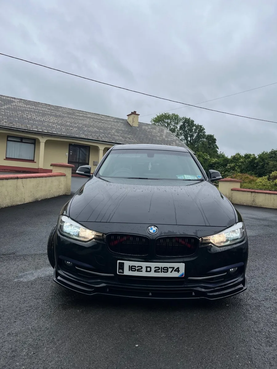 BMW 3-Series 2016 - Image 2